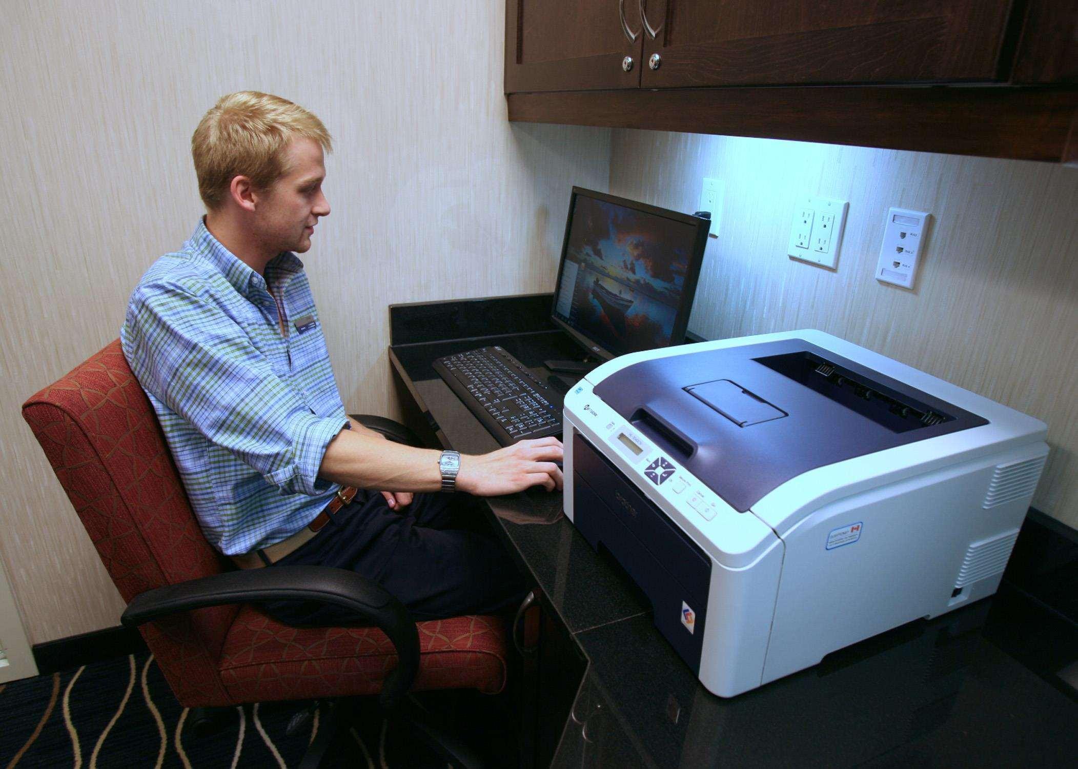 Hampton Inn & Suites Red Deer Penhold Facilidades foto