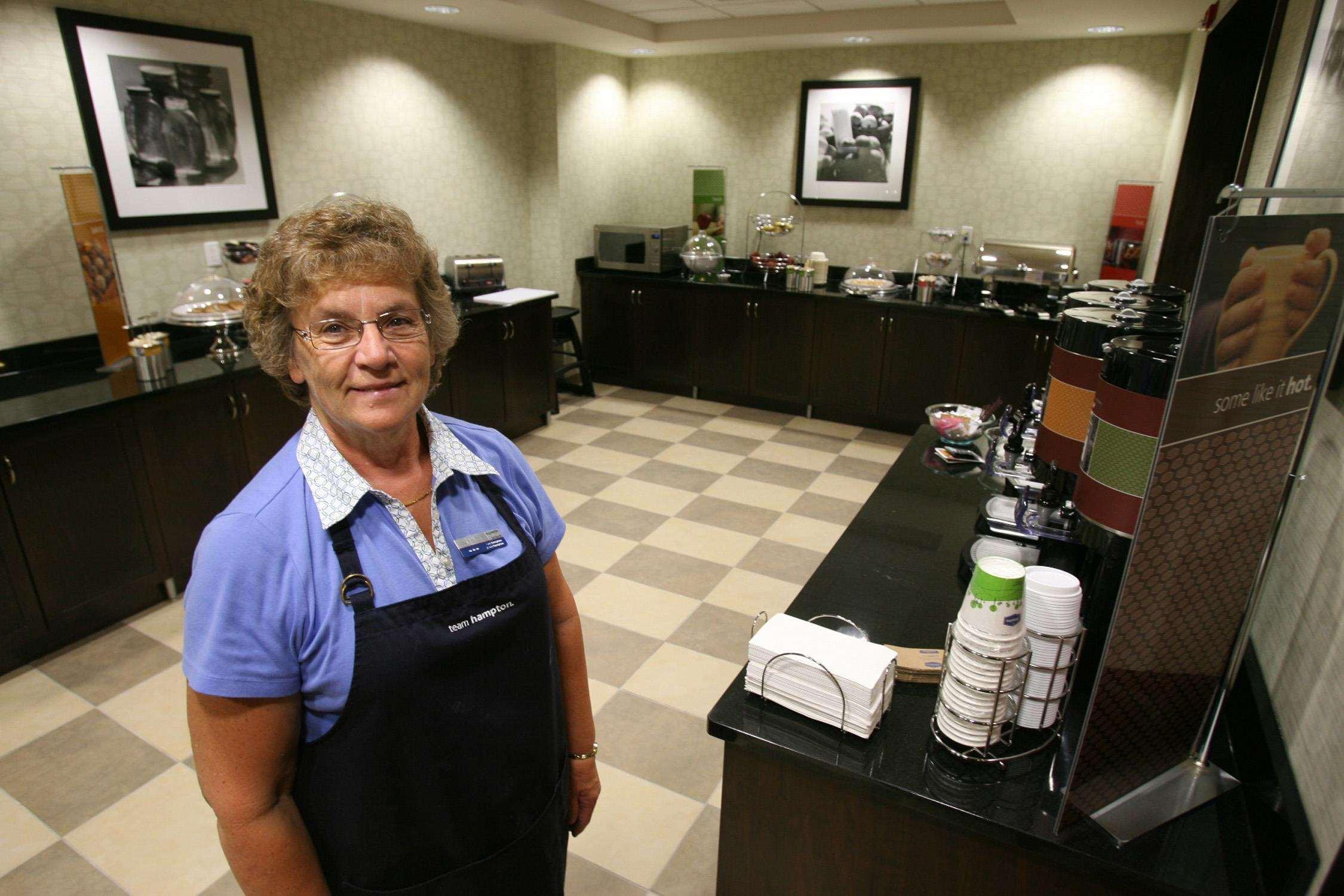Hampton Inn & Suites Red Deer Penhold Restaurante foto